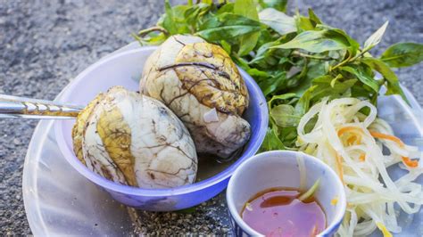 is balut safe to eat.